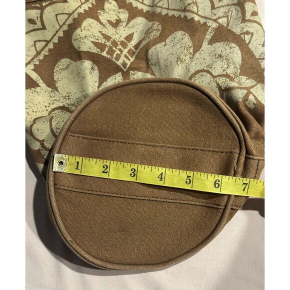 GAIAM Mandalla Design Brown Canvas Drawstring Sling Barrel Yoga Mat Carry Bag - Picture 3 of 10